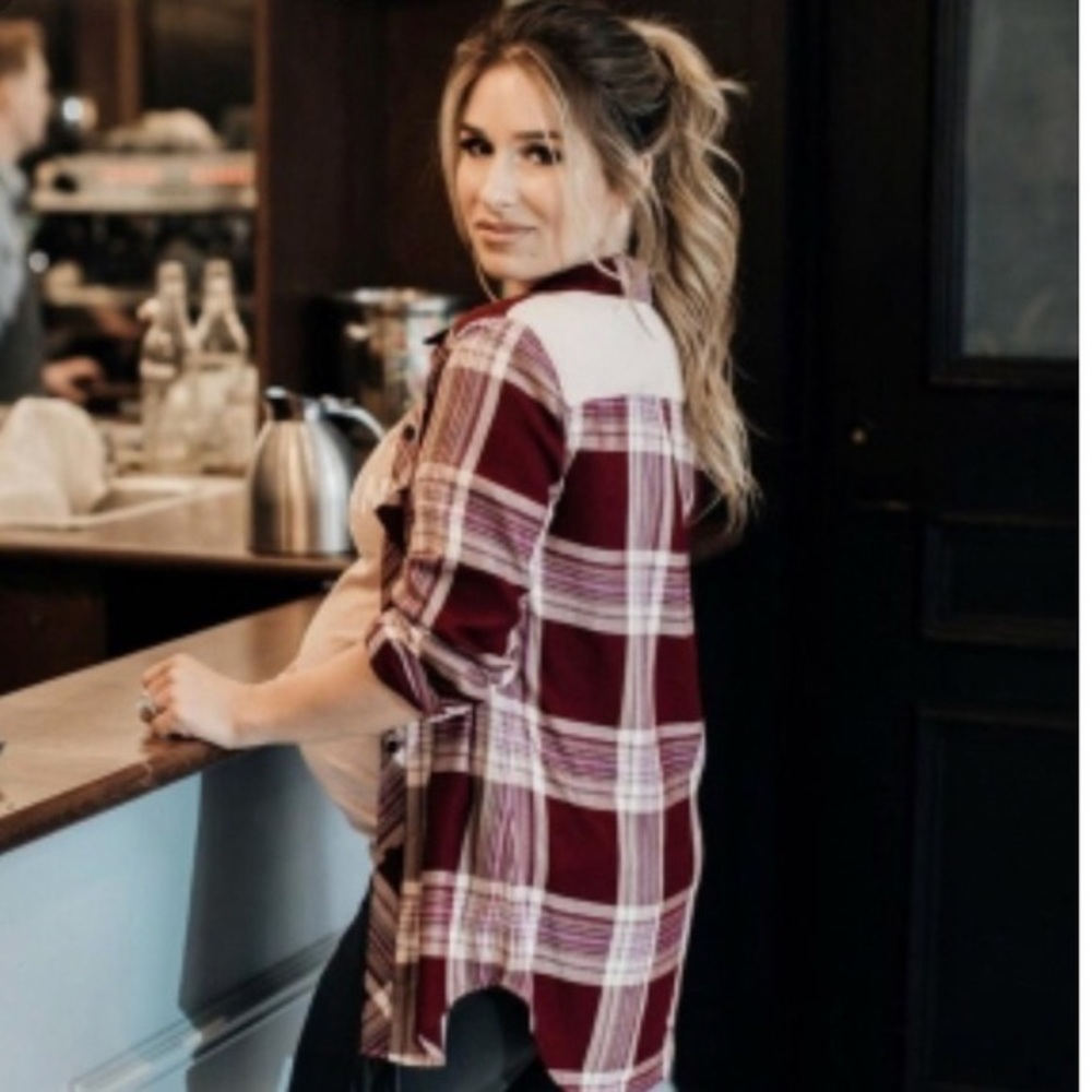 Jessie James Decker Kittenish Flannel